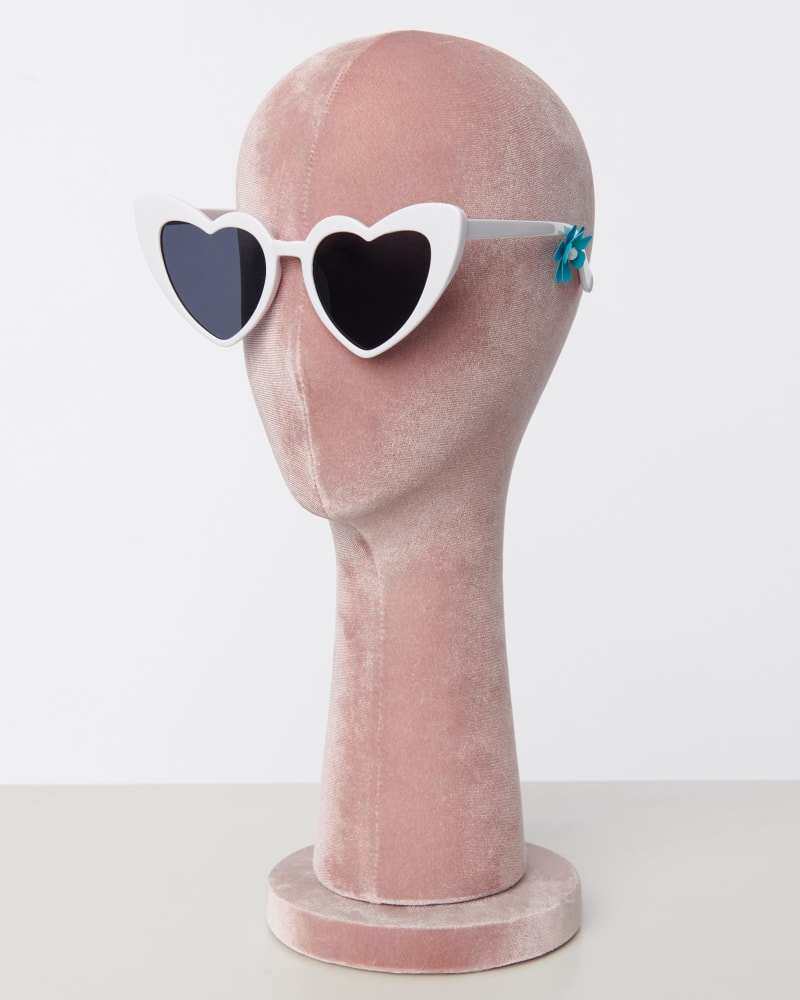 Sunglasses with heart on side discount